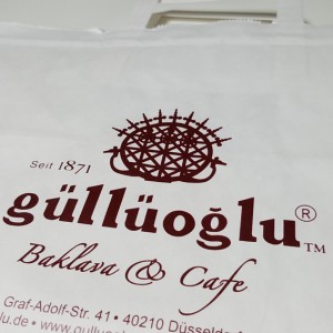 Papiertasche güllüoglu